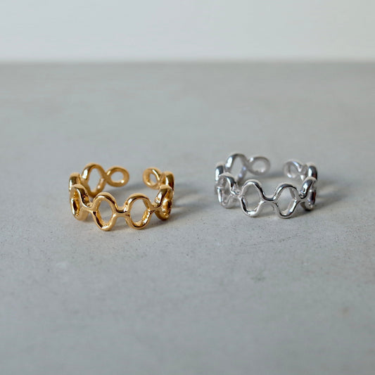Wavy Pattern Ring