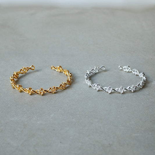 Cross Bones Bangle
