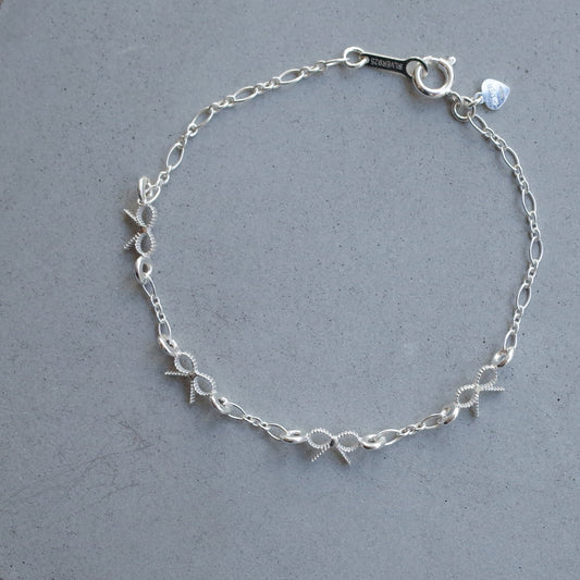Ribbon Chain Bracelet