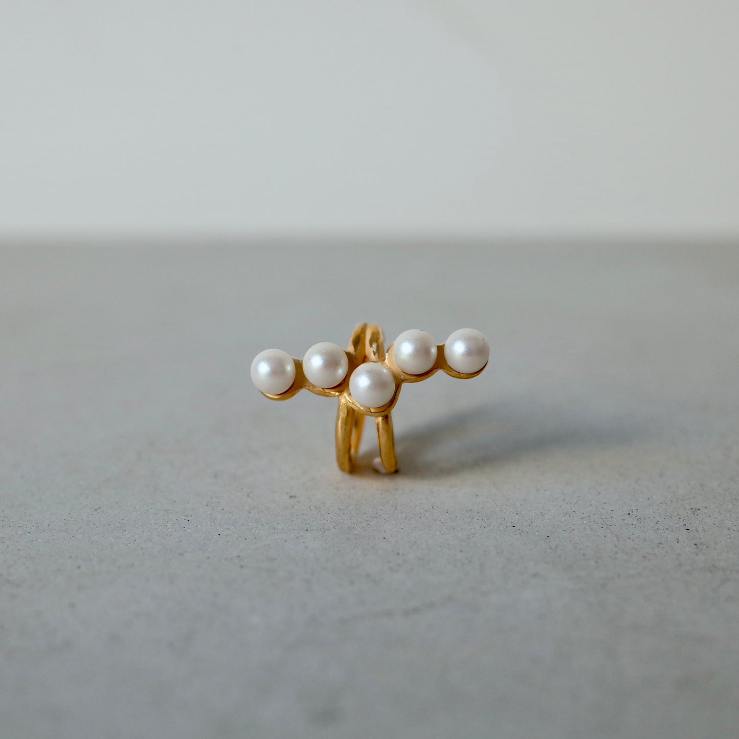 Wavy Pearl Ear Cuff