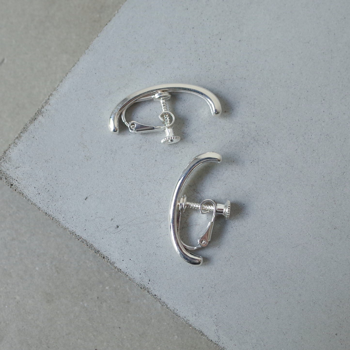 Smooth Arc Earring