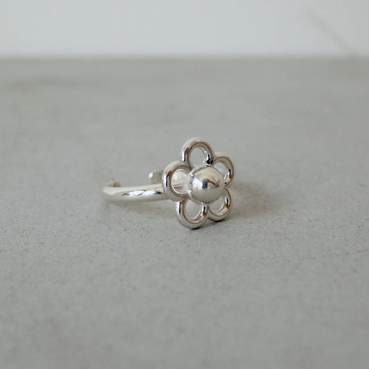 Openwork Flower Ring