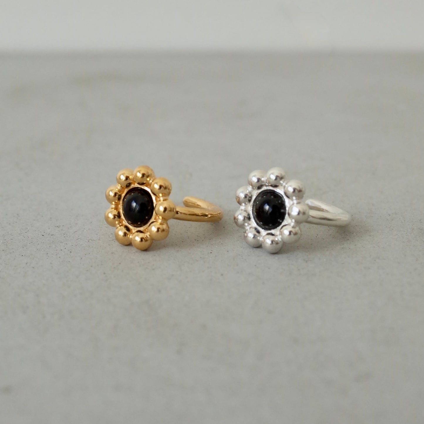 Flower Onyx Ear Cuff