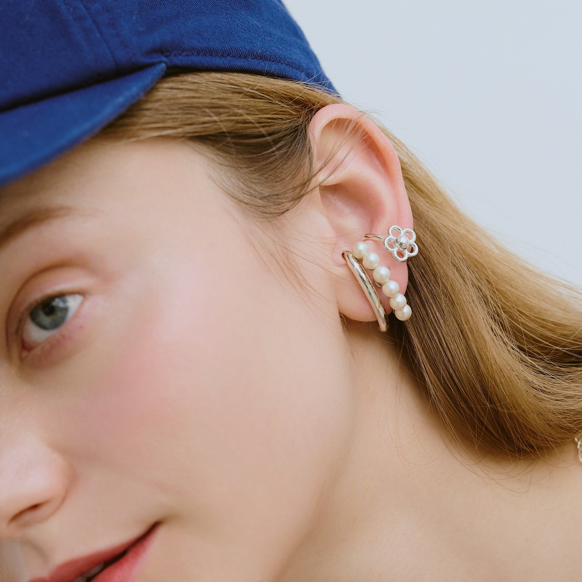 Openwork Flower Ear Cuff