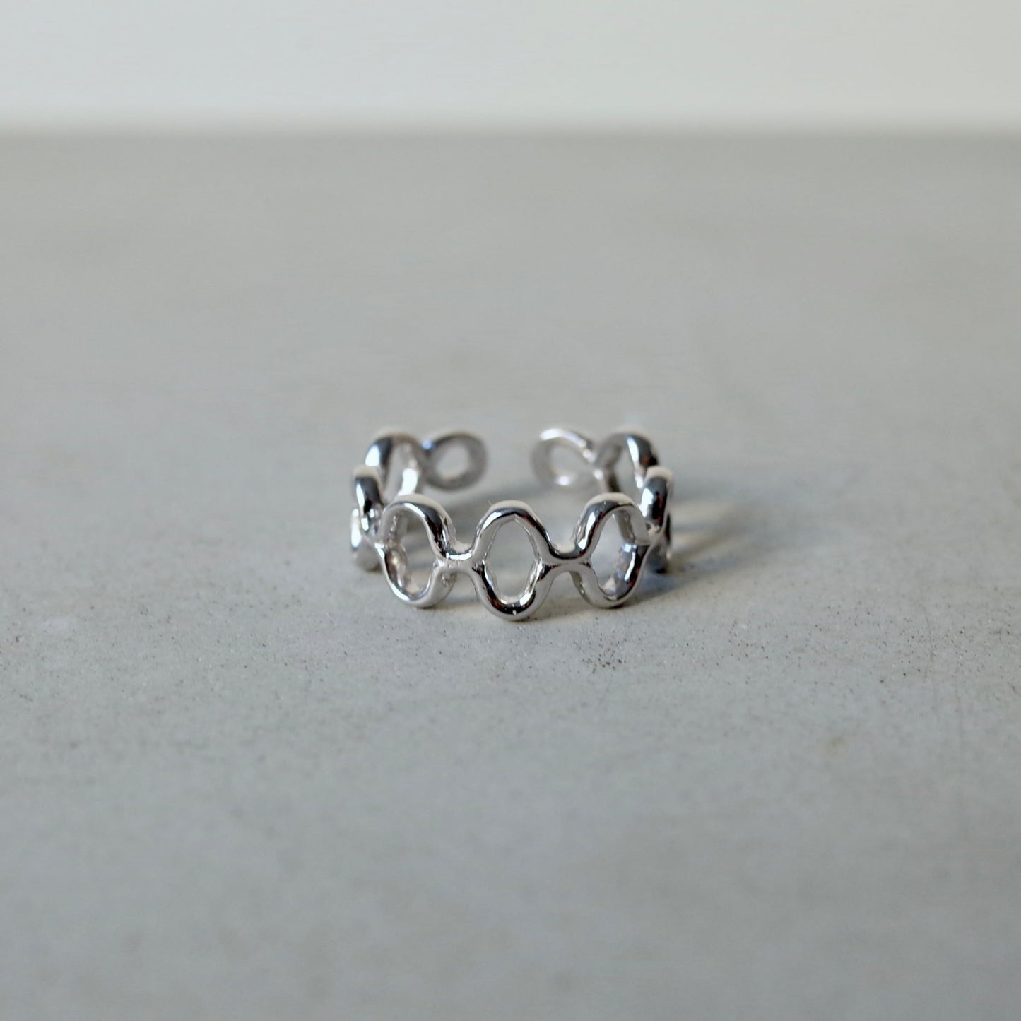 Wavy Pattern Ring