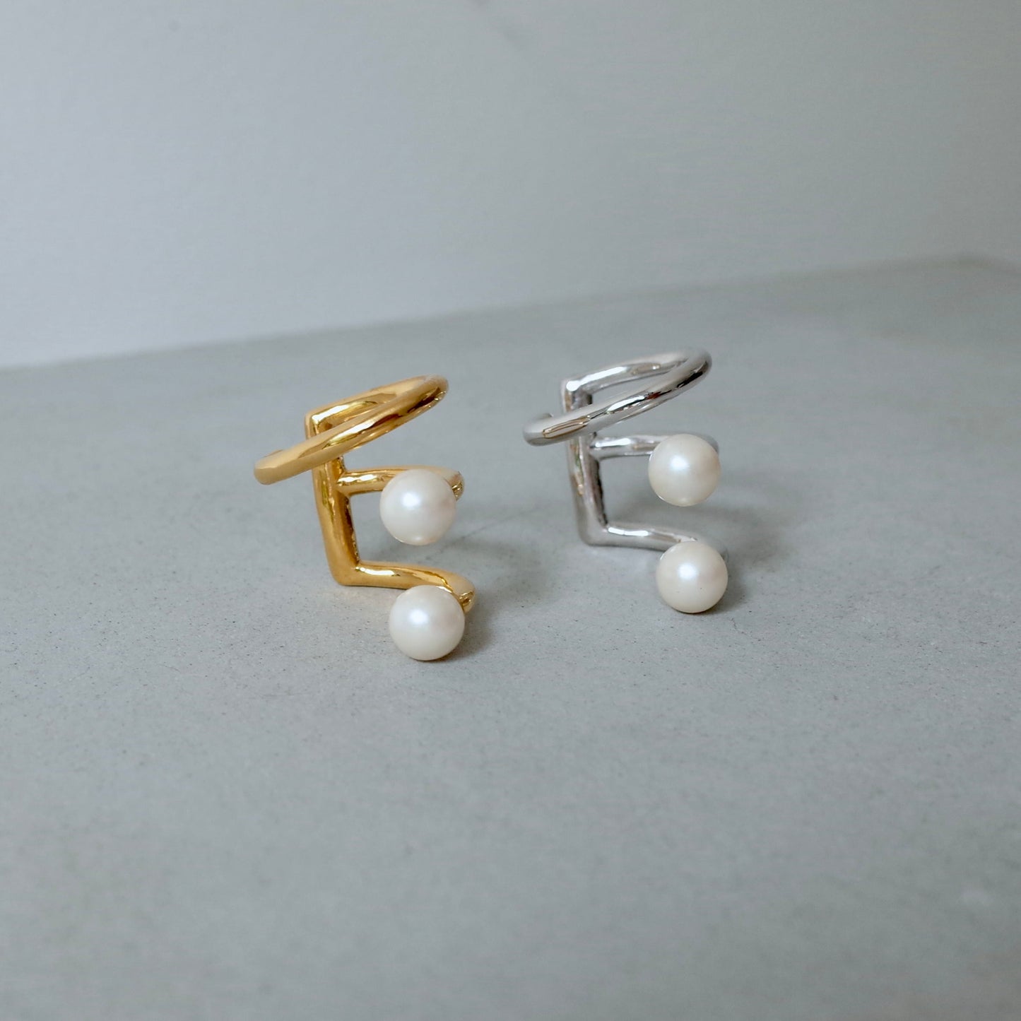 Peek Pearl Ear Cuff