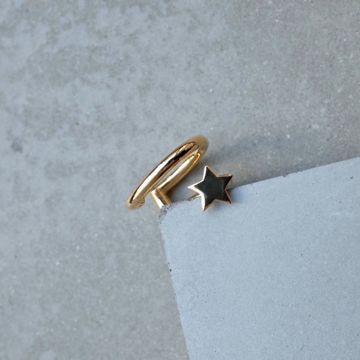 Earlobe Star Ear Cuff