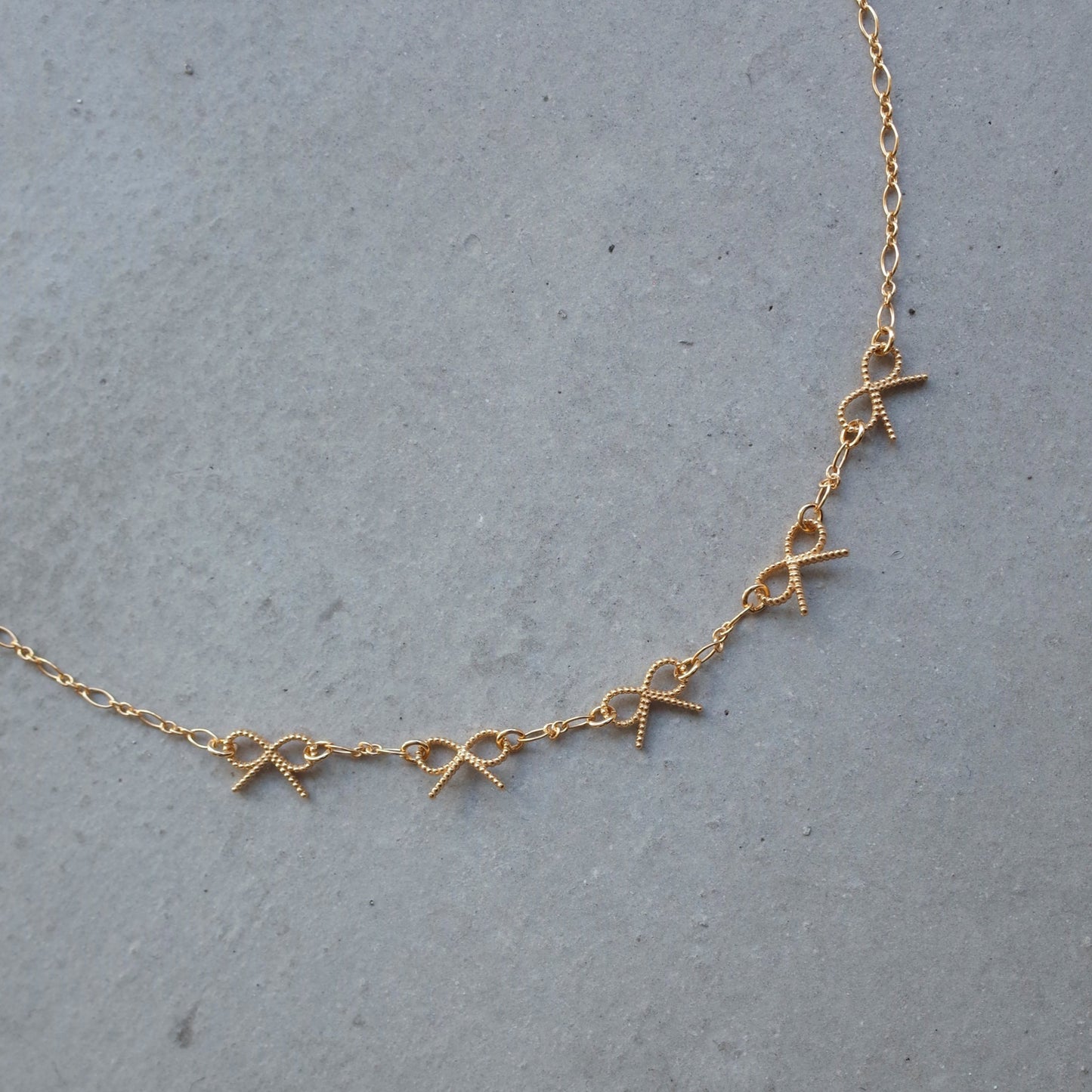 Ribbon Chain Necklace
