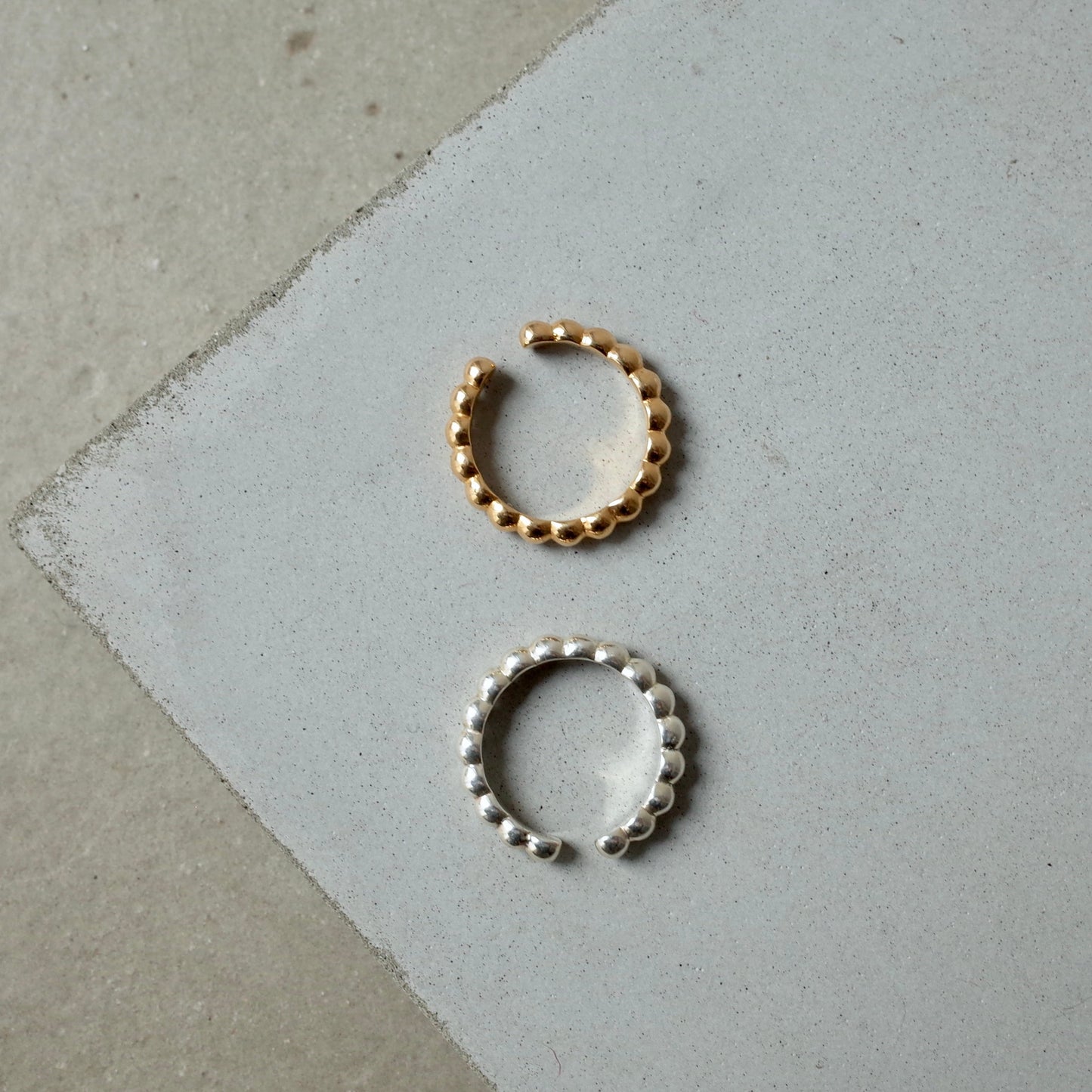 Continuous Ball Ring