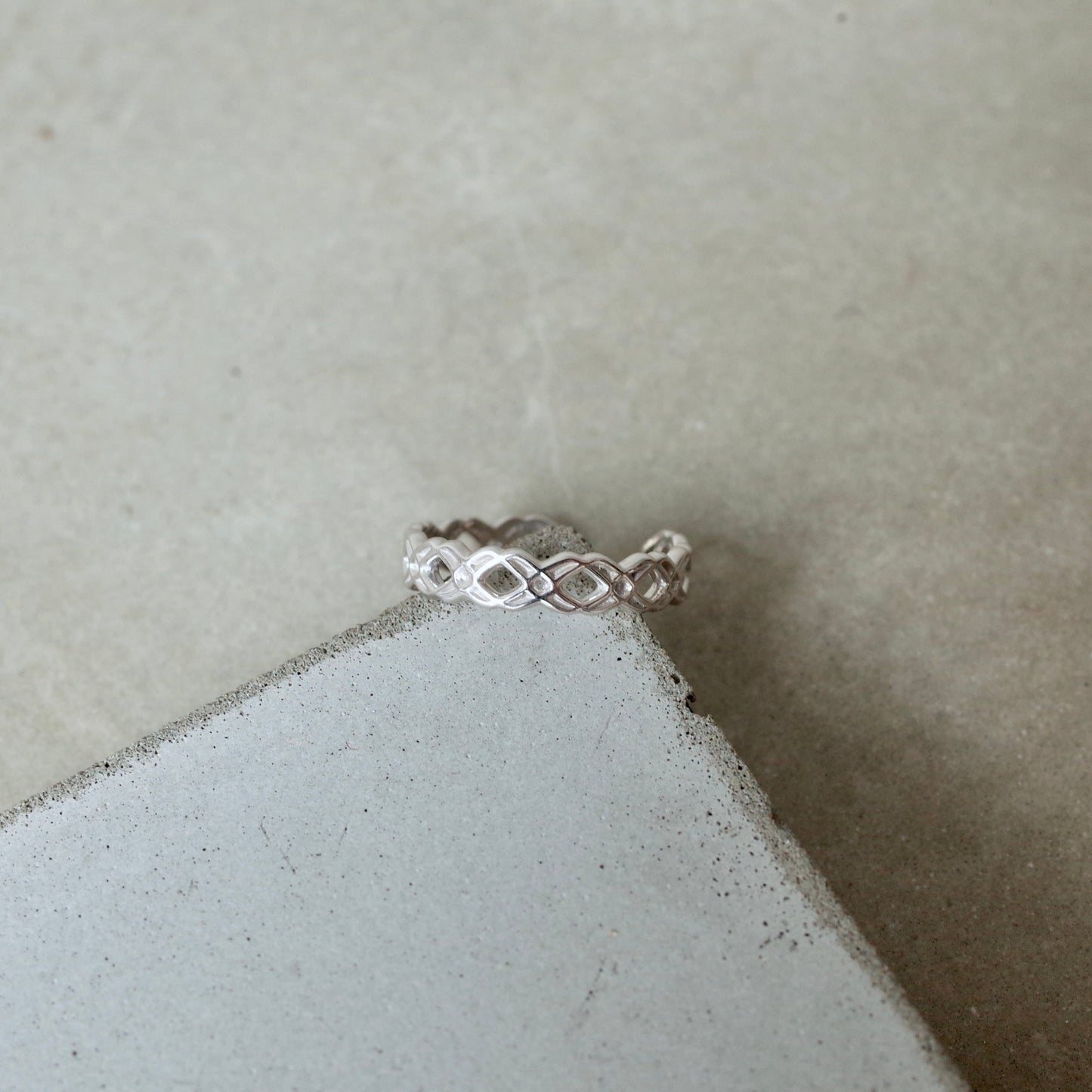 Continuous Cross Ring