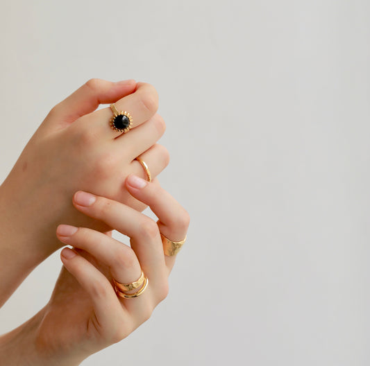 Flower Onyx Ring