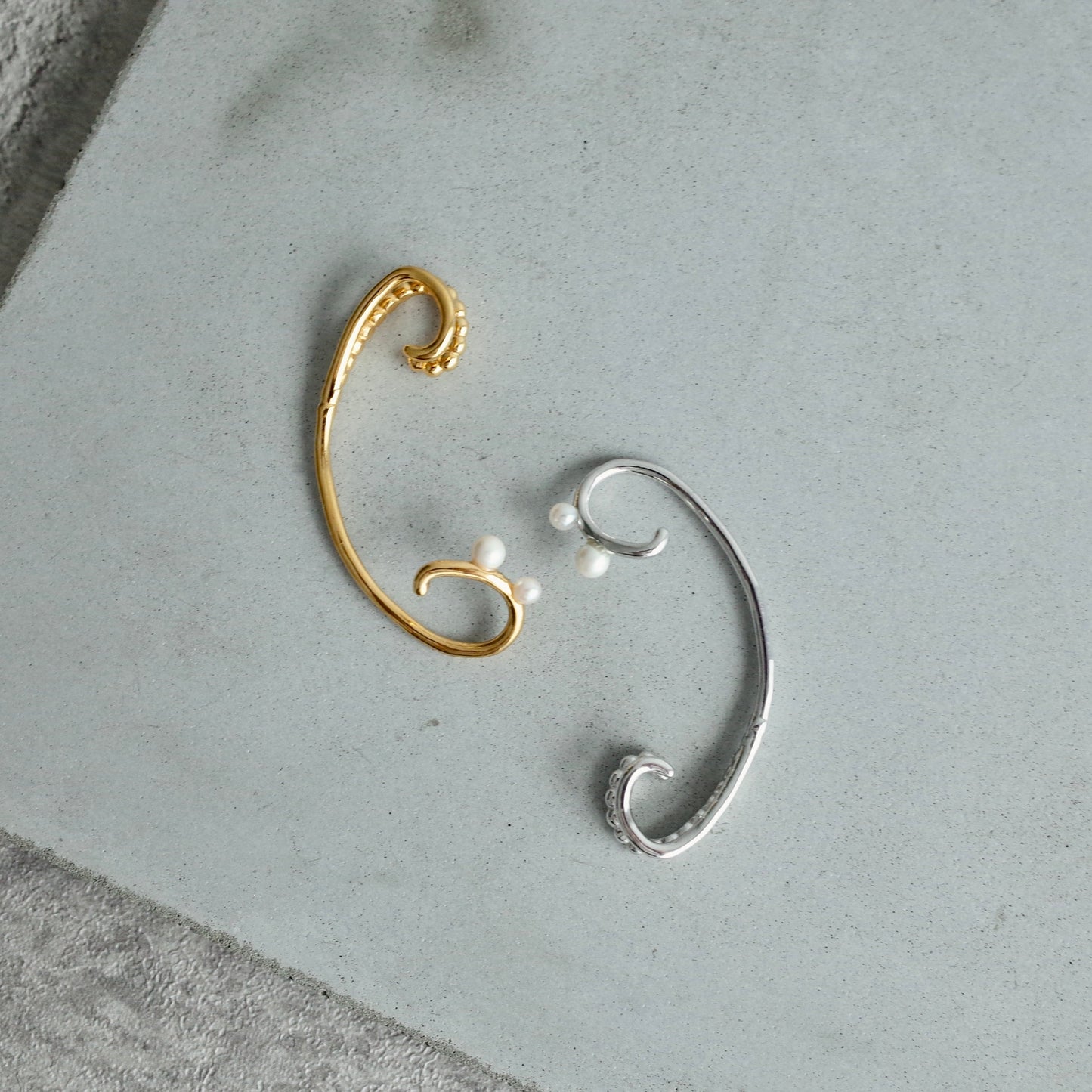 Three Point Helix Pearl Ear Cuff