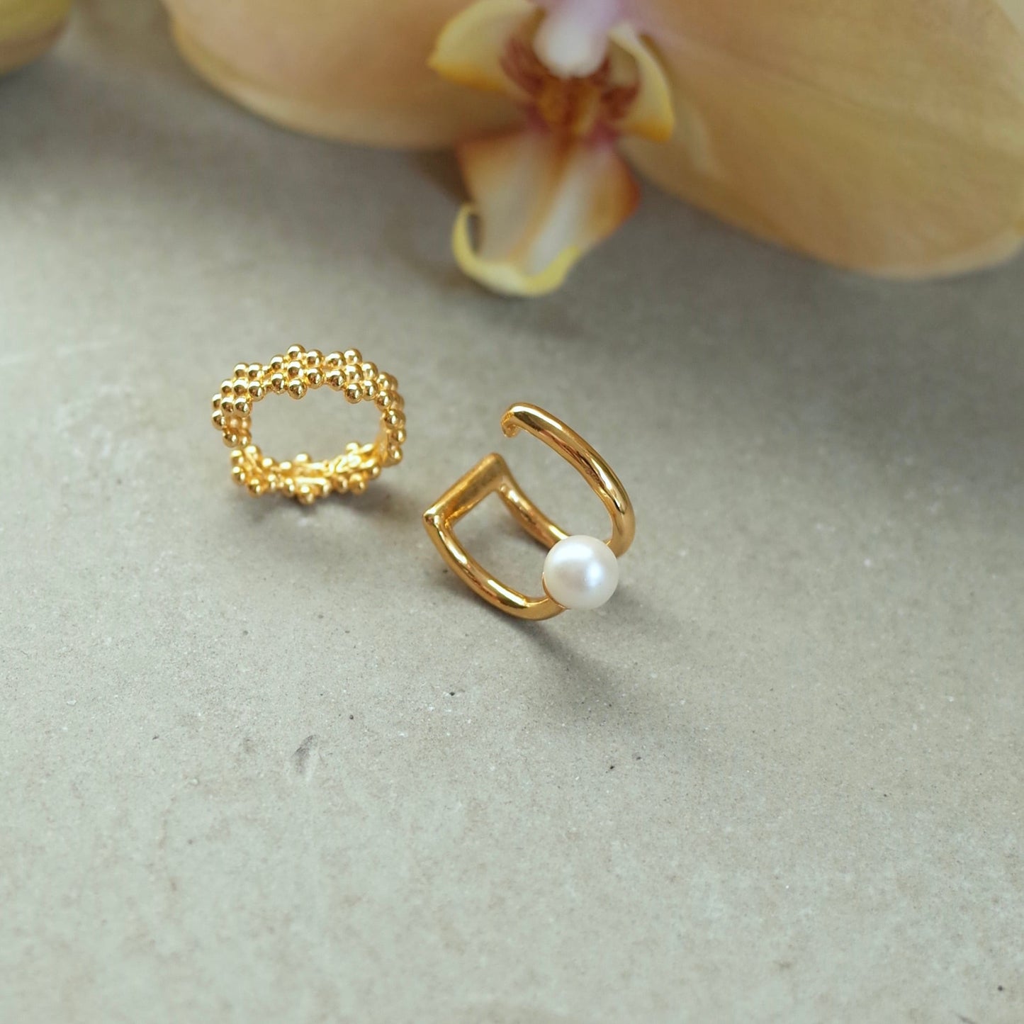 Earlobe Pearl Ear Cuff (Double)
