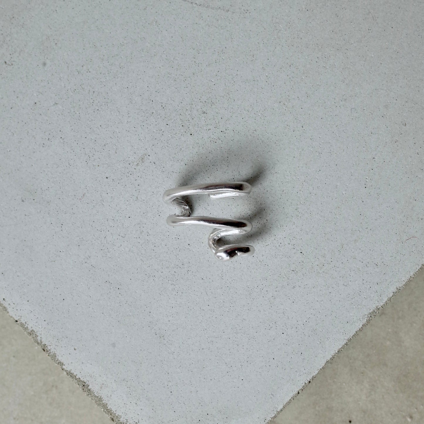 Two&Half Laps Ear Cuff