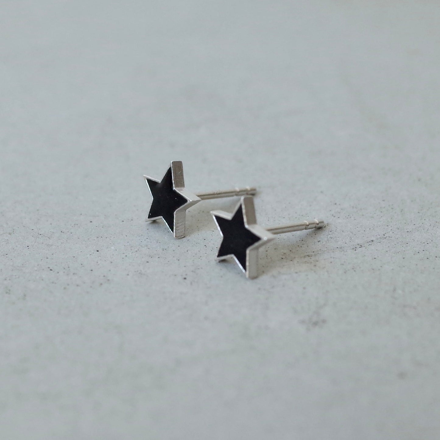 Resin Star Pierce