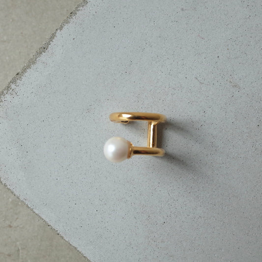Earlobe Pearl Ear Cuff (Double)