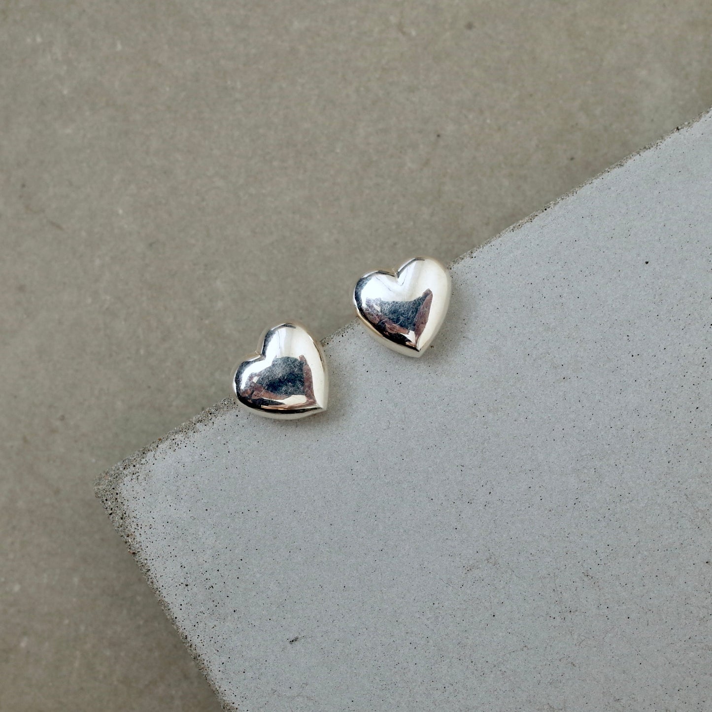 Small Round Heart Pierce