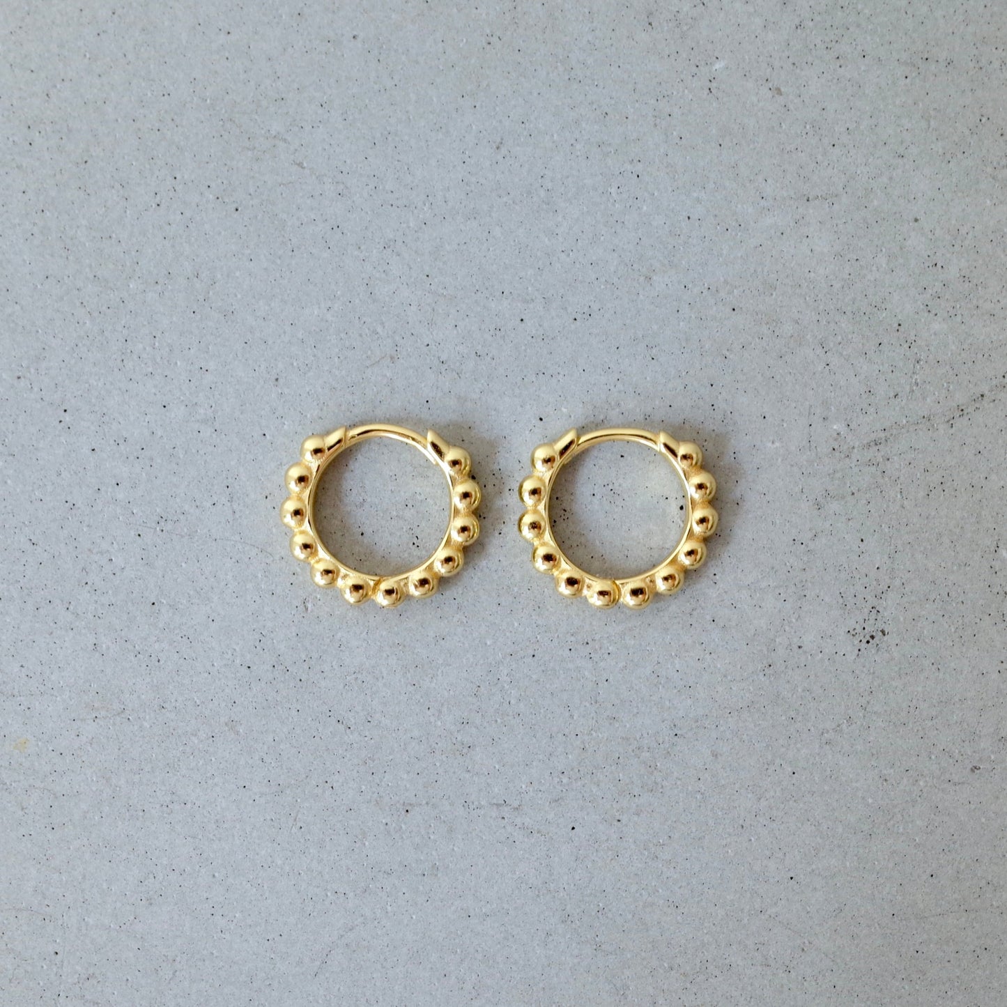 Continuous Ball Hoop Pierce