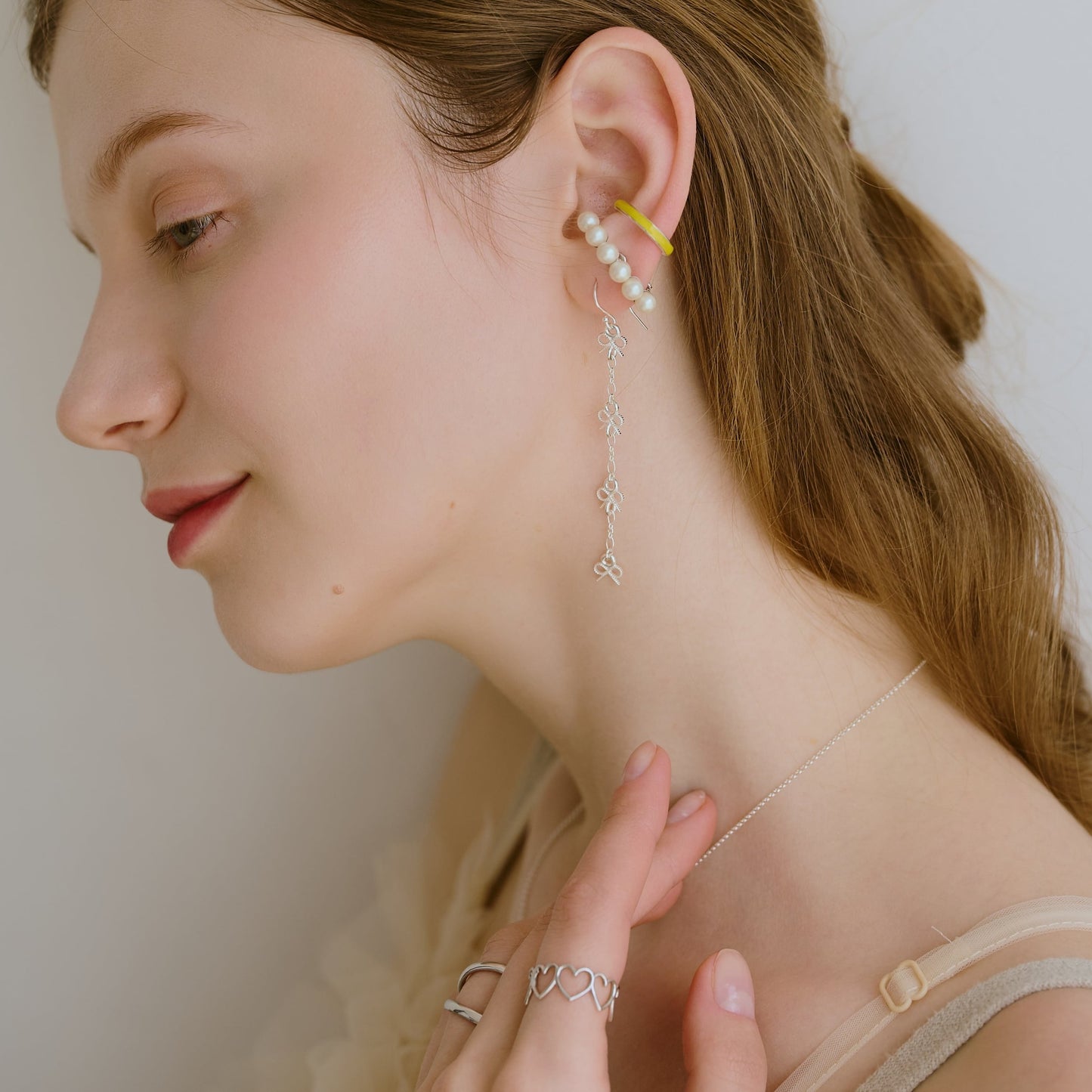 Ribbon Chain Pierce