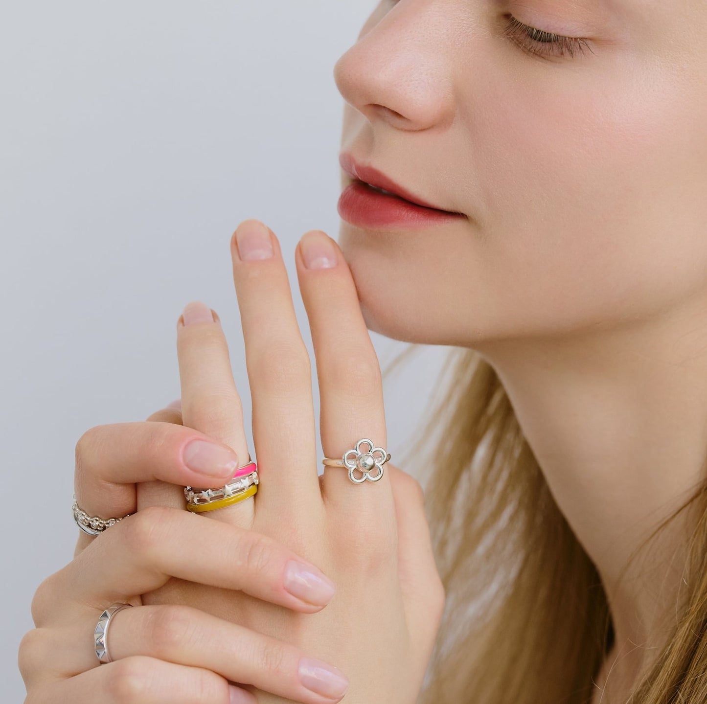 Openwork Flower Ring