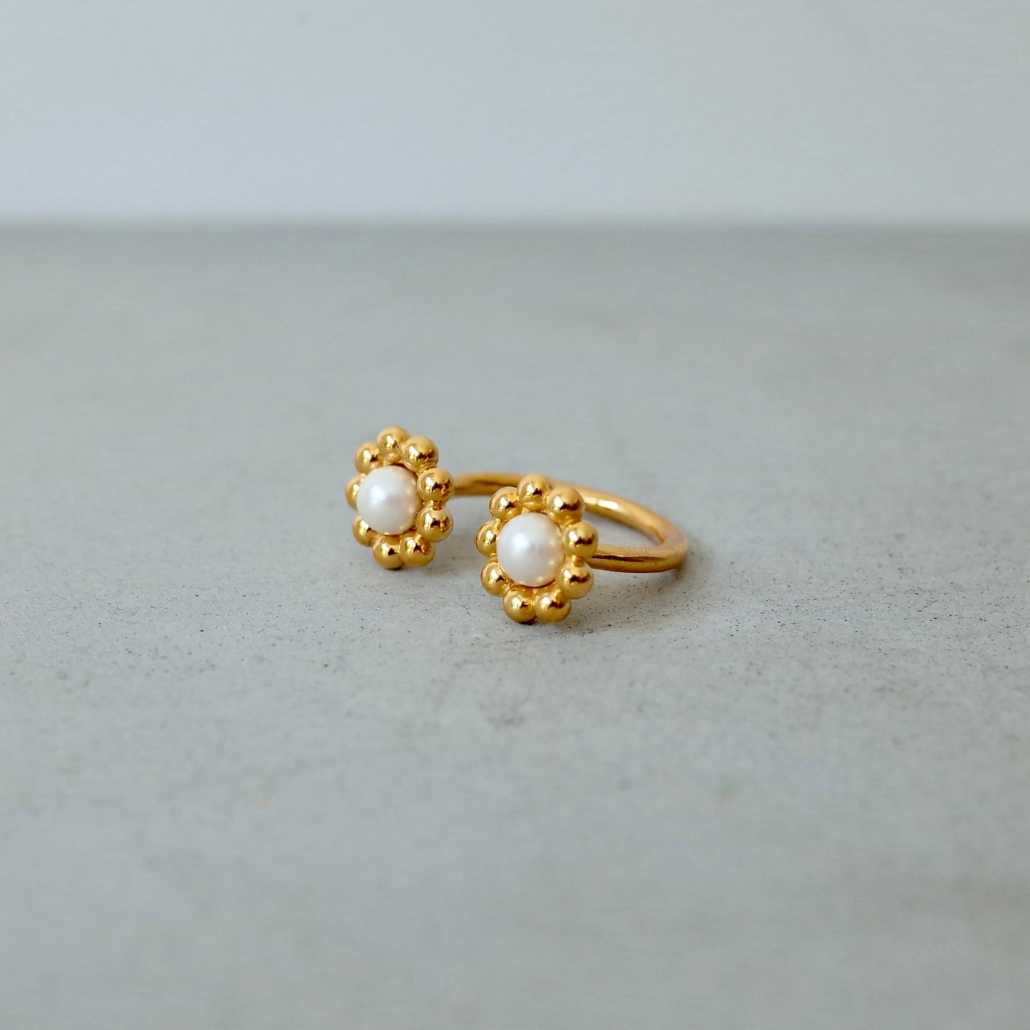 Flower Pearl Ring