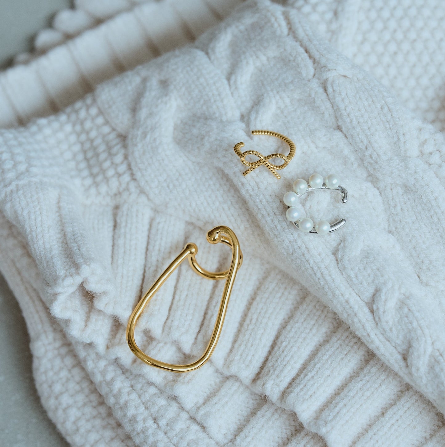 Orbit Pearl Ear Cuff (Siver)