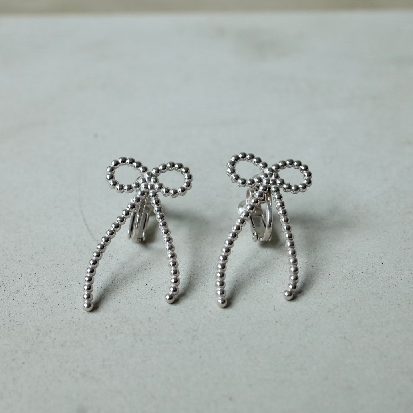 Ribbon Earring