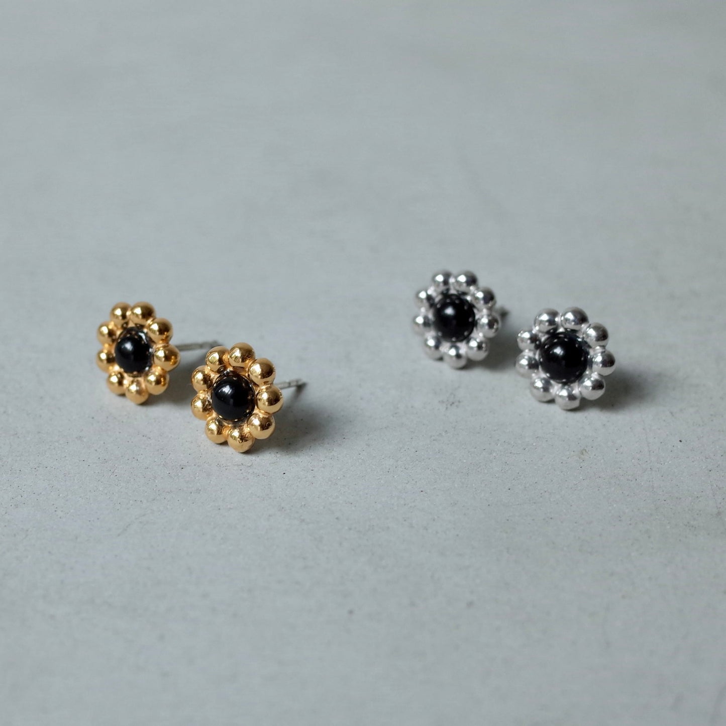 Flower Onyx Pierce