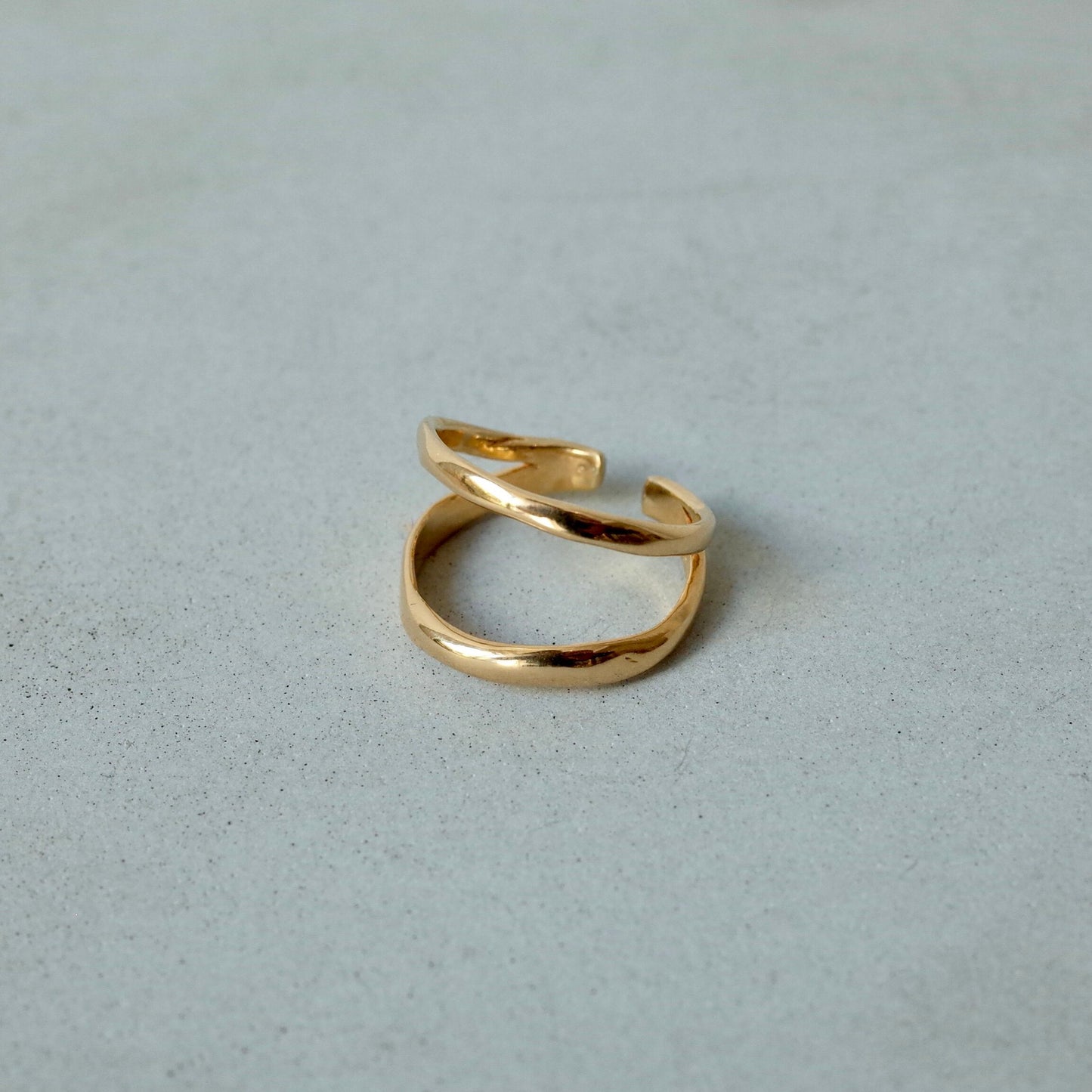 Two Strands Rough Ring