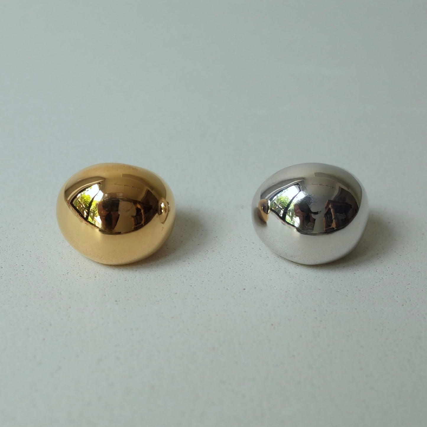 Floats Ear Cuff