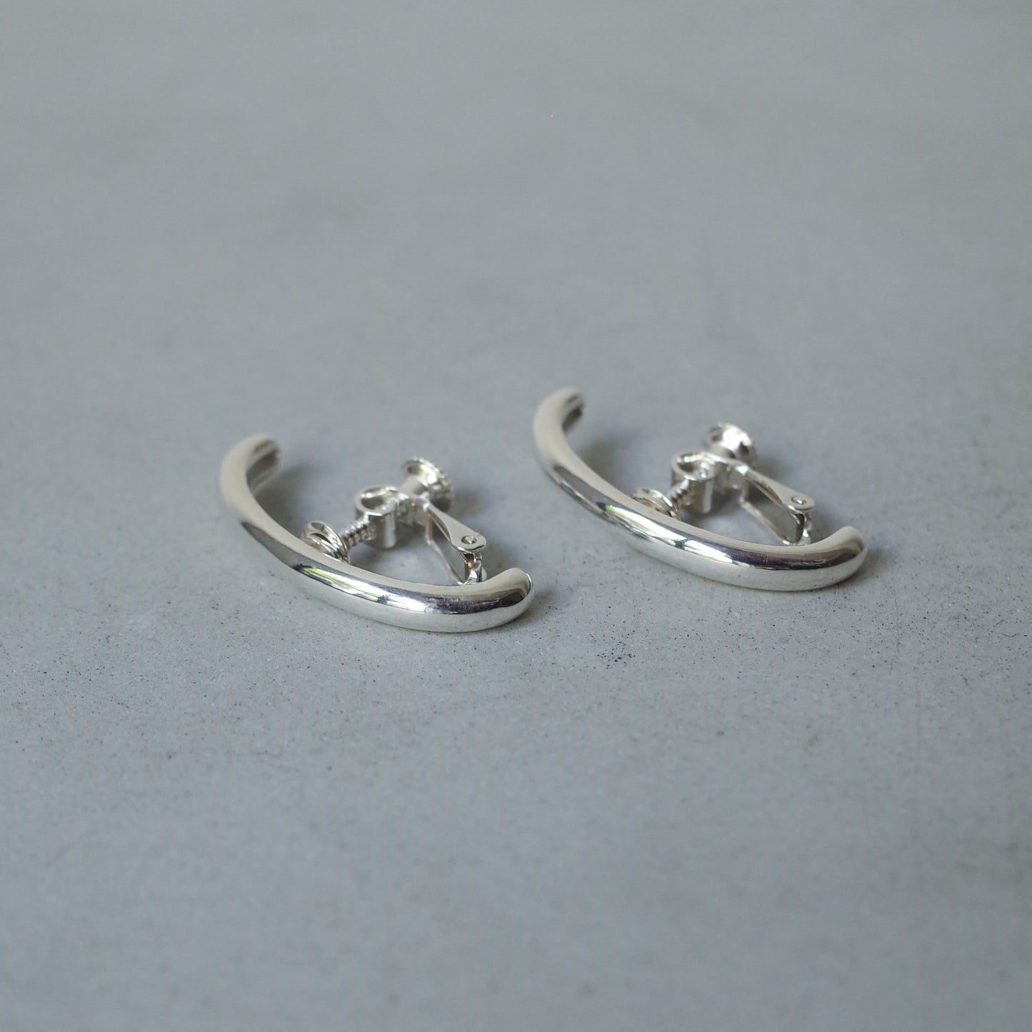 Smooth Arc Earring