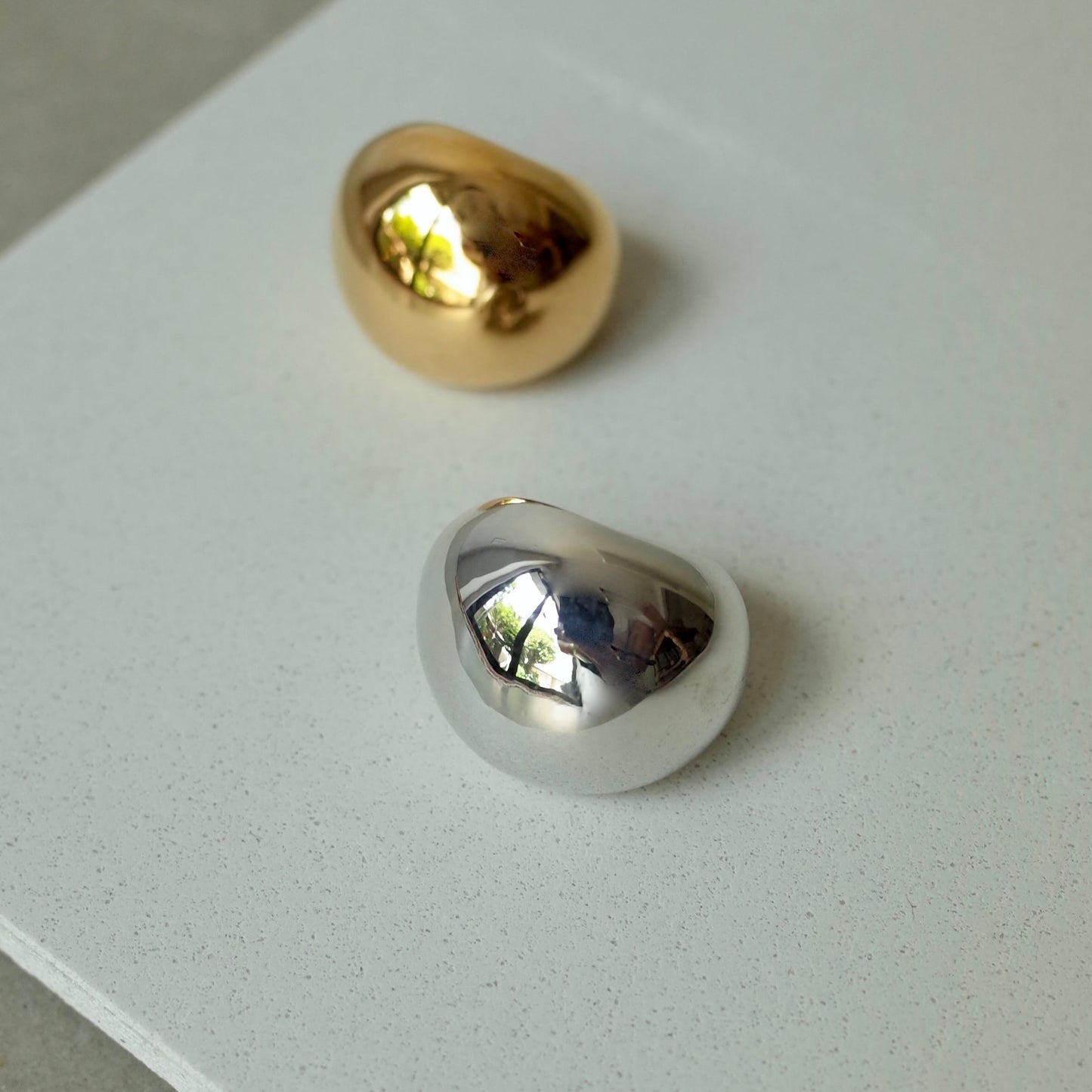 Floats Ear Cuff