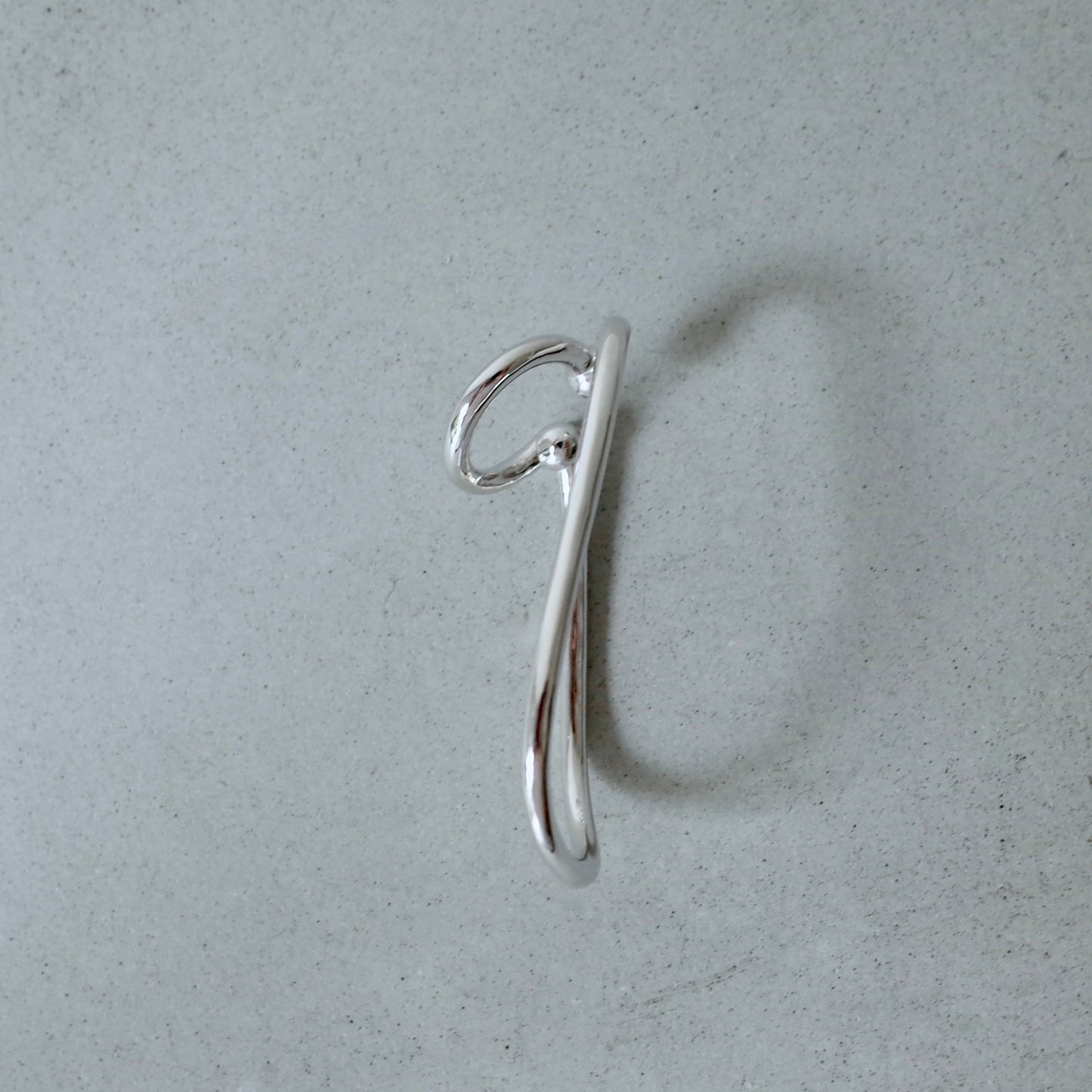 Hook&Drop Ear Cuff