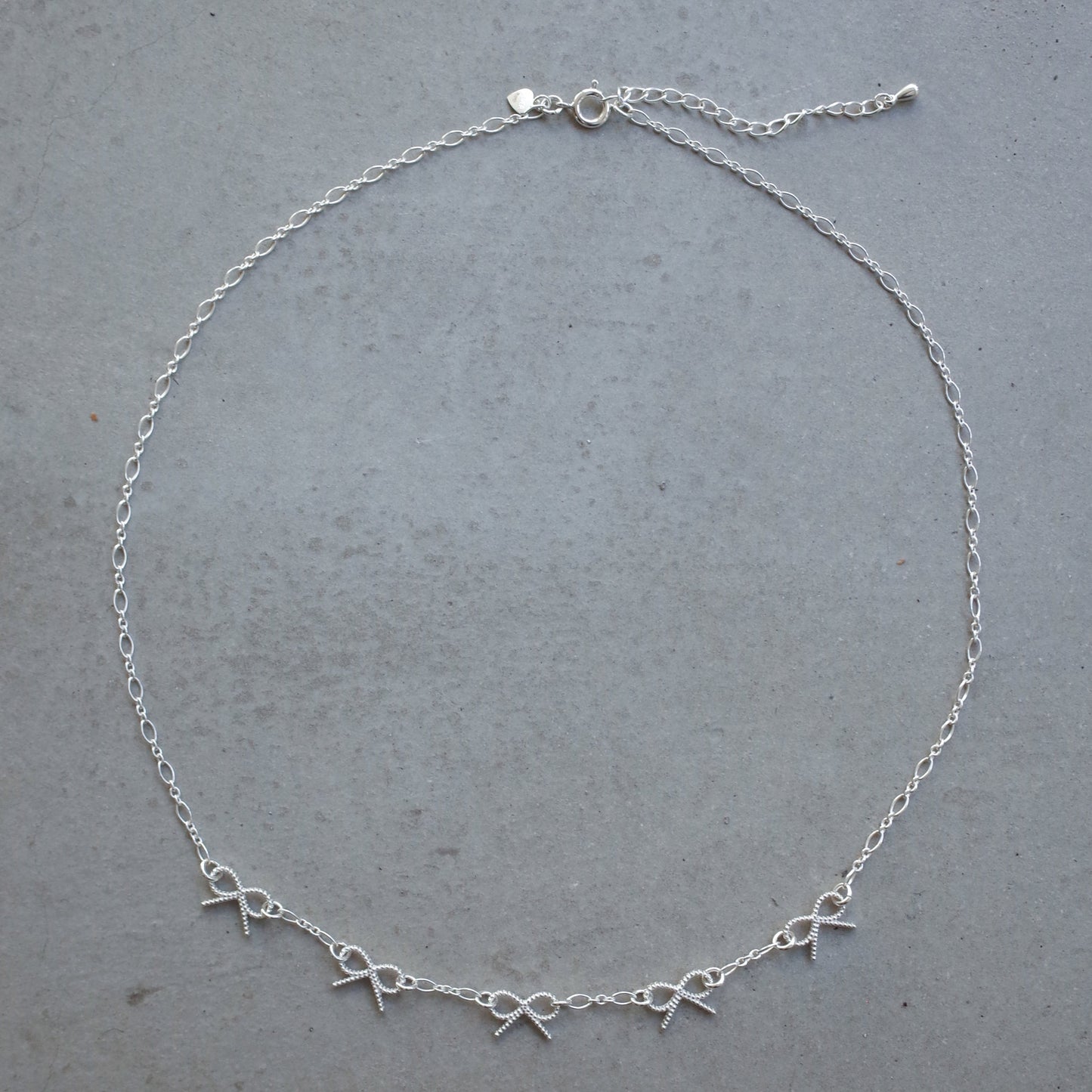 Ribbon Chain Necklace
