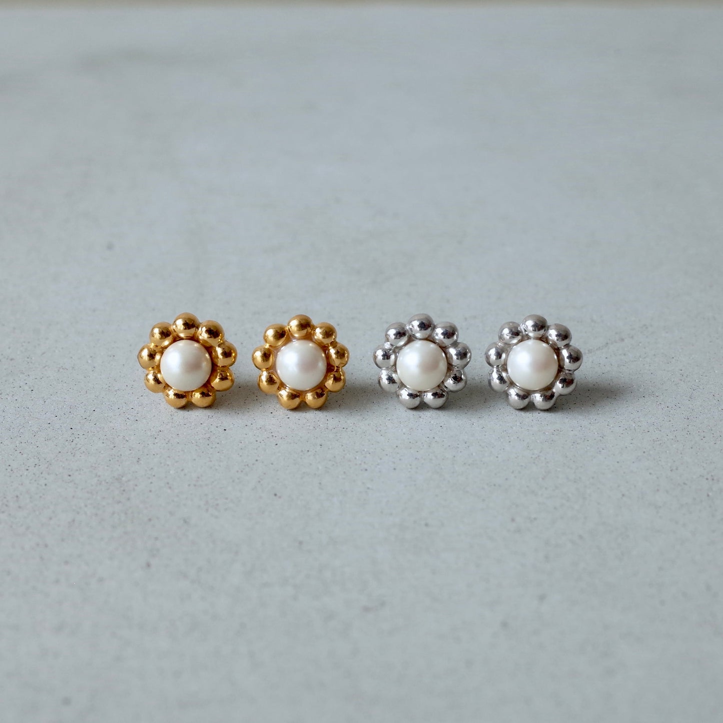 Flower Pearl Pierce