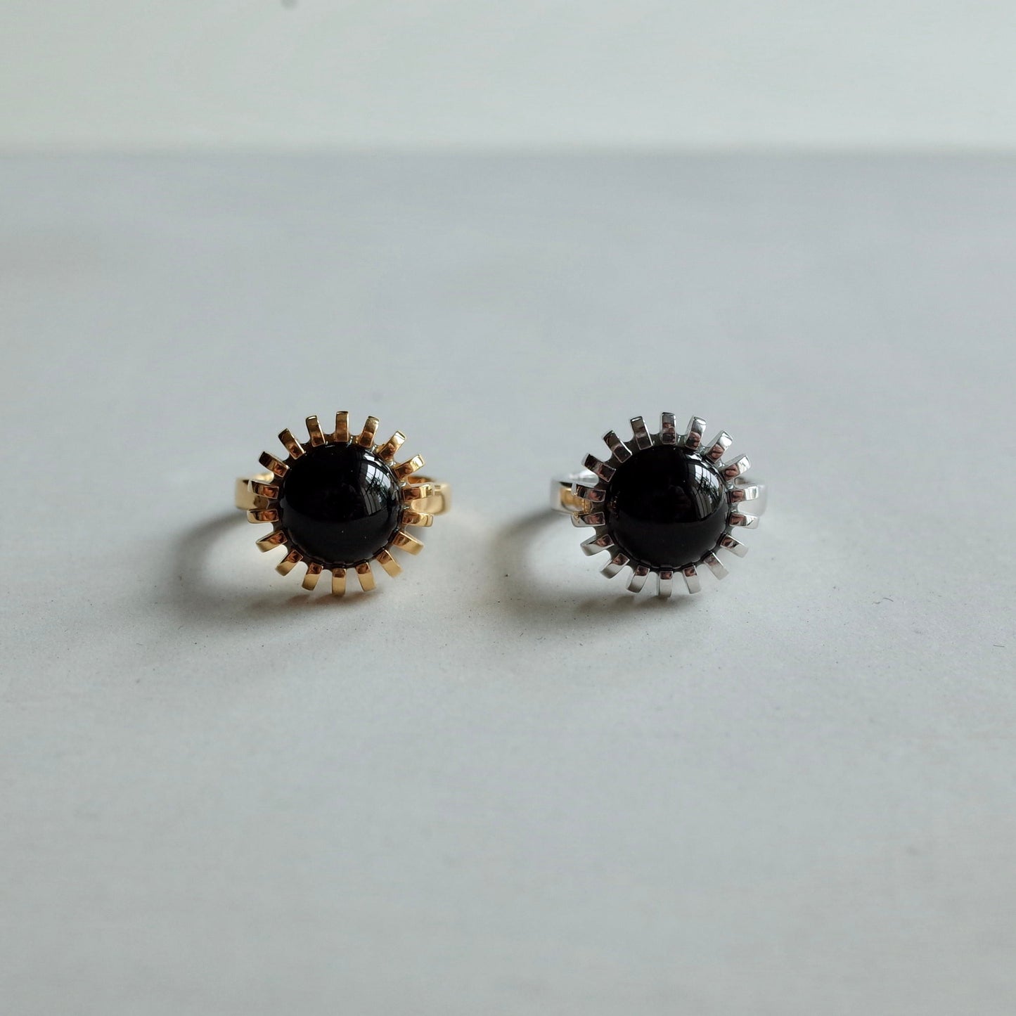 Flower Onyx Ring