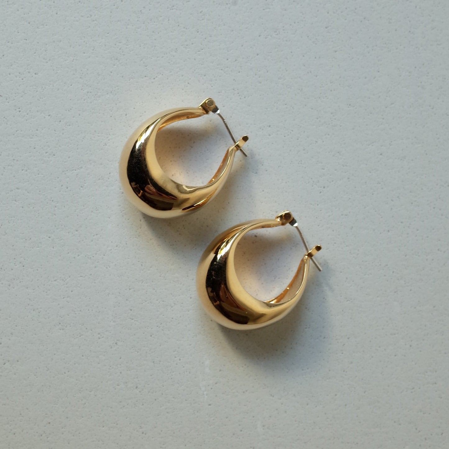 Aubergine Pierce
