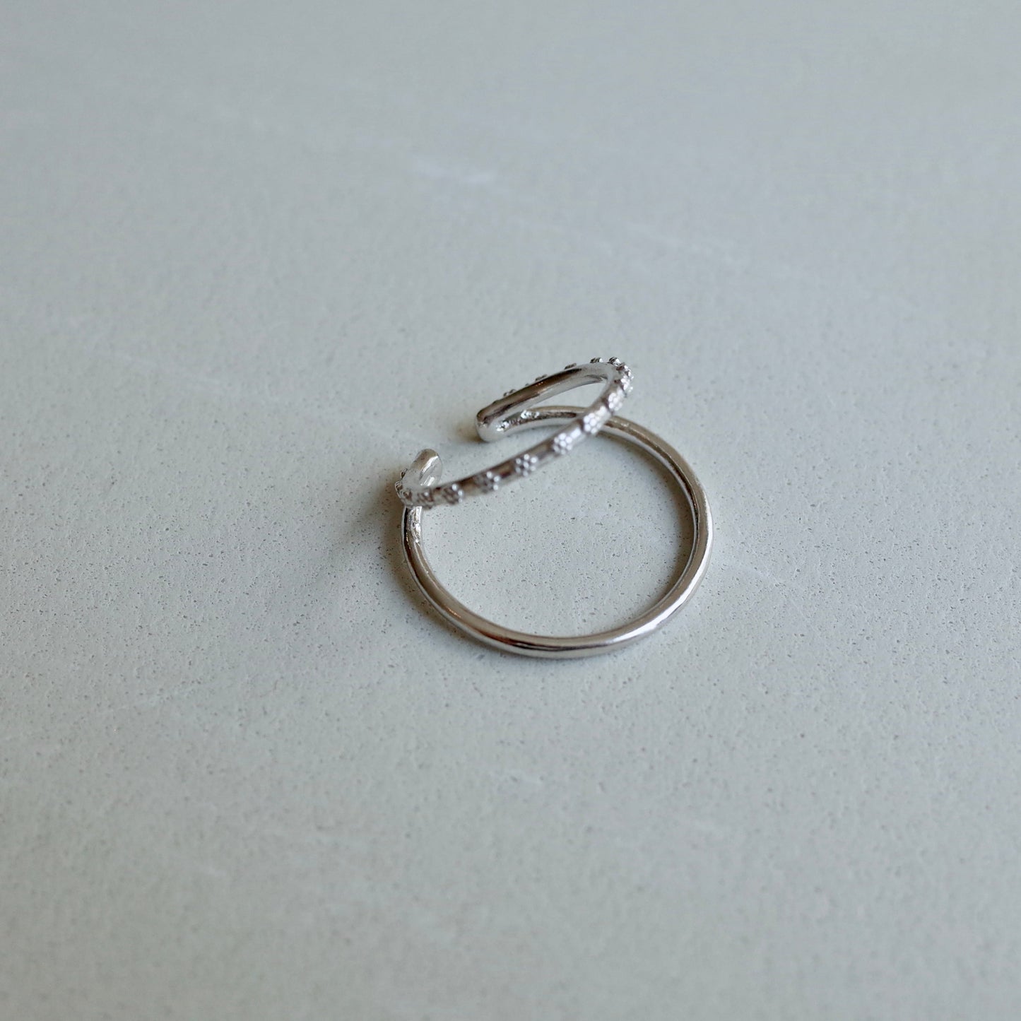 Two Strands Tsubu Ear Cuff