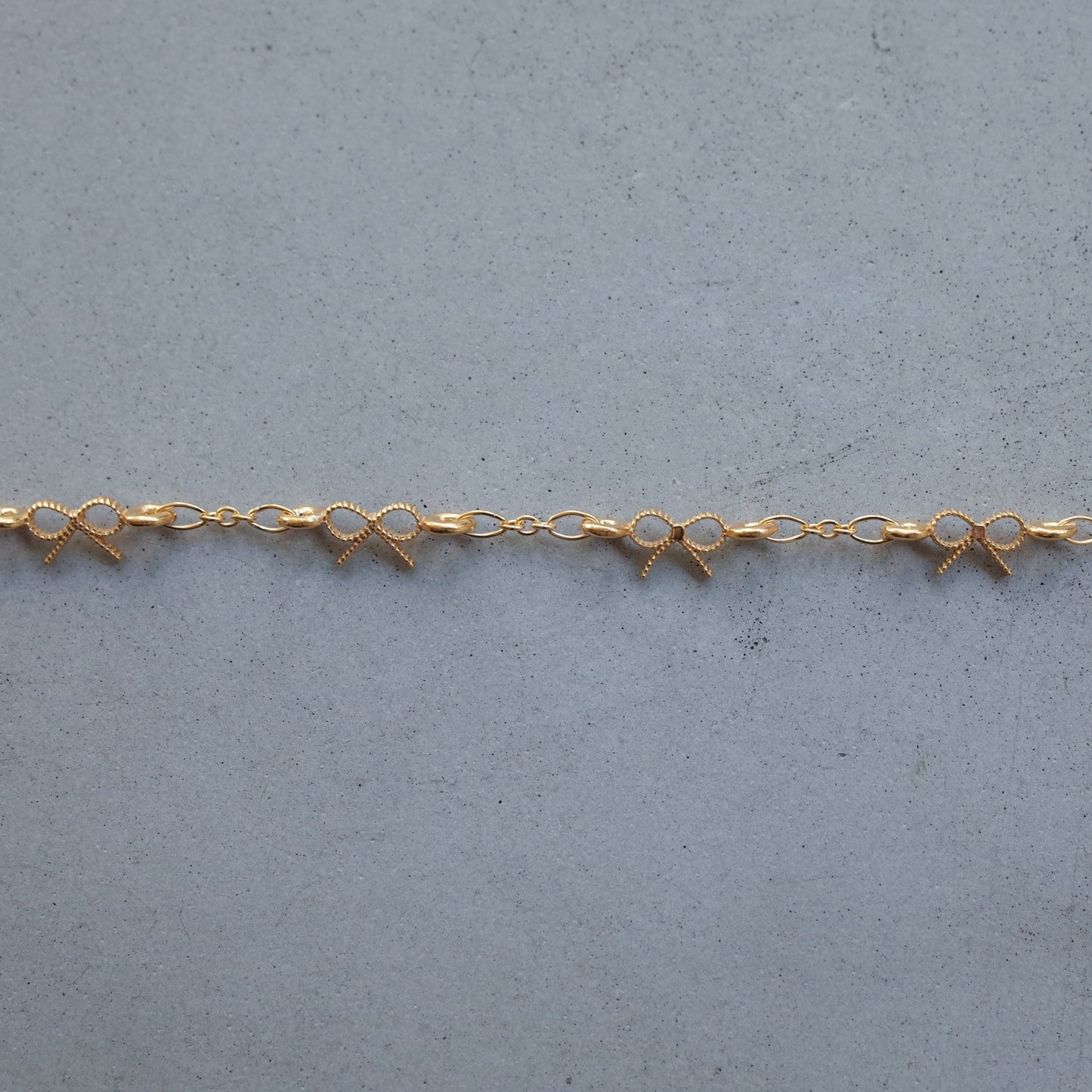 Ribbon Chain Bracelet