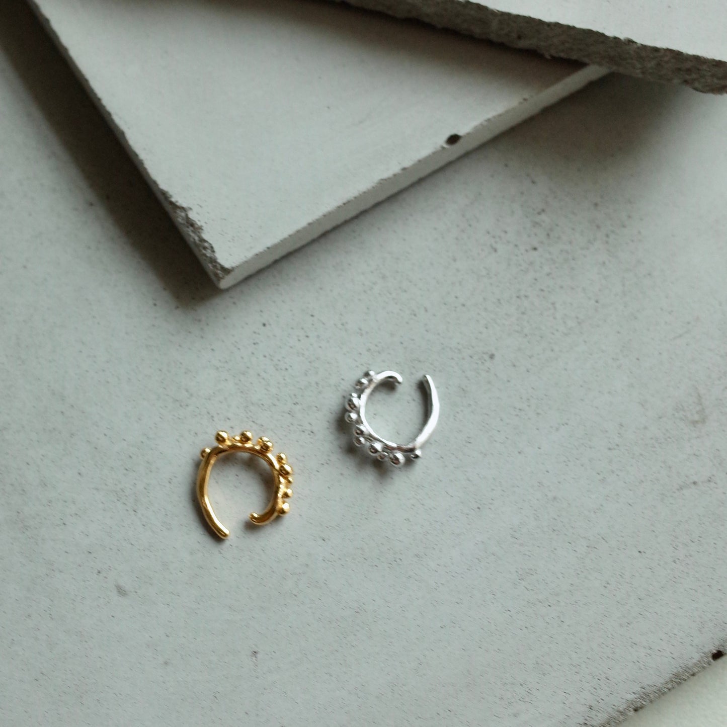 Rough Tsubu Ear Cuff