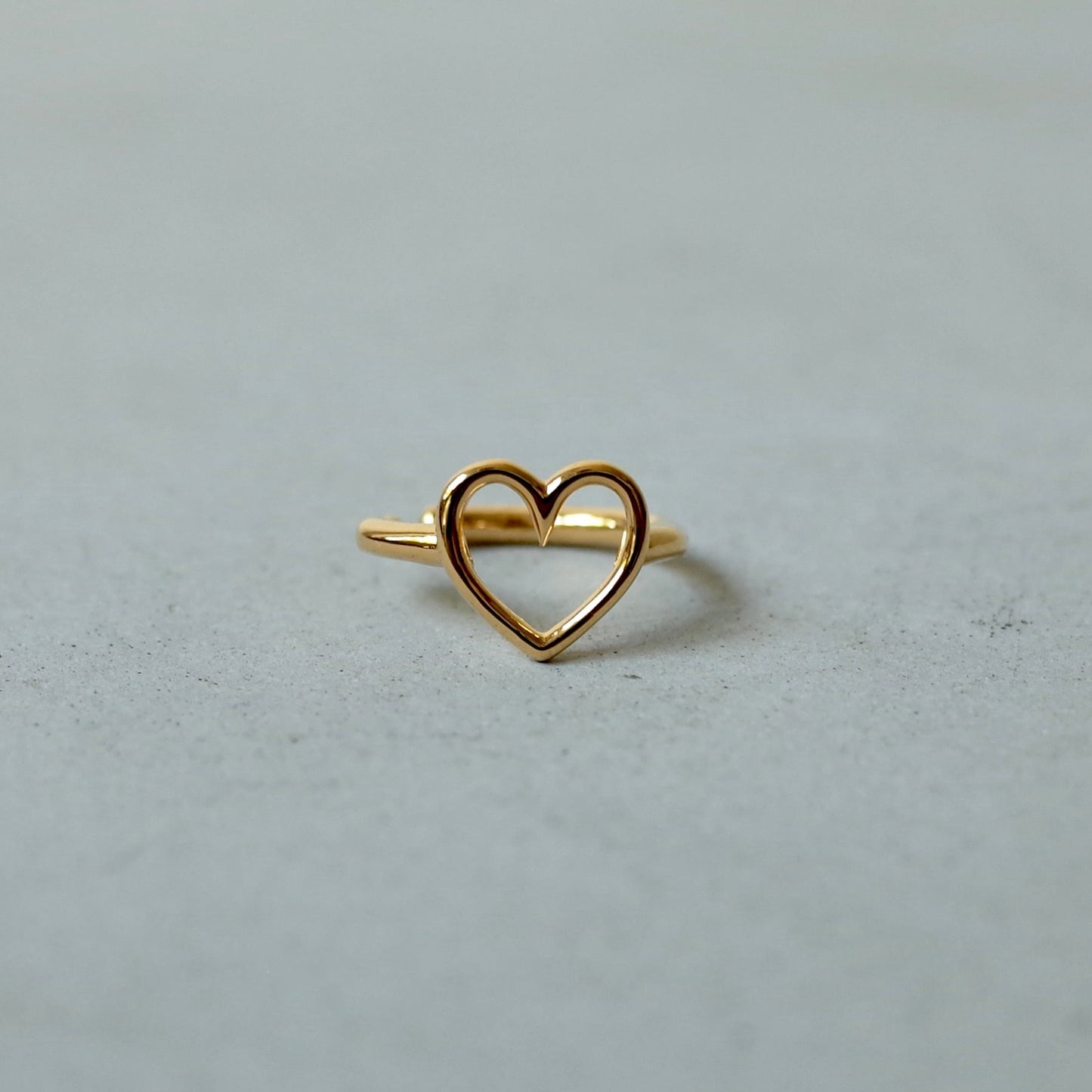 Outline Heart Ear Cuff