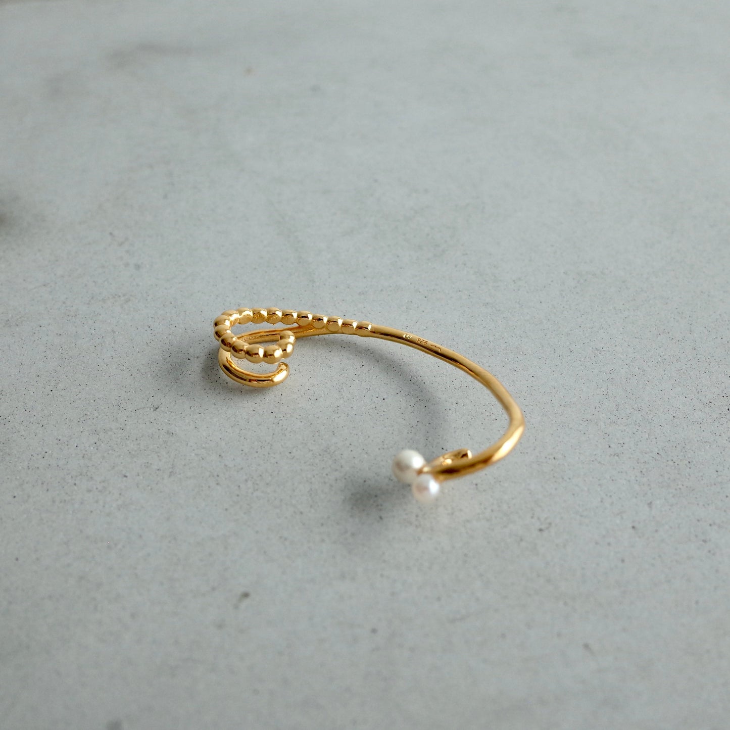 Three Point Helix Pearl Ear Cuff