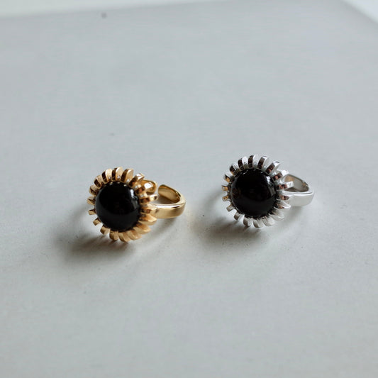 Flower Onyx Ring