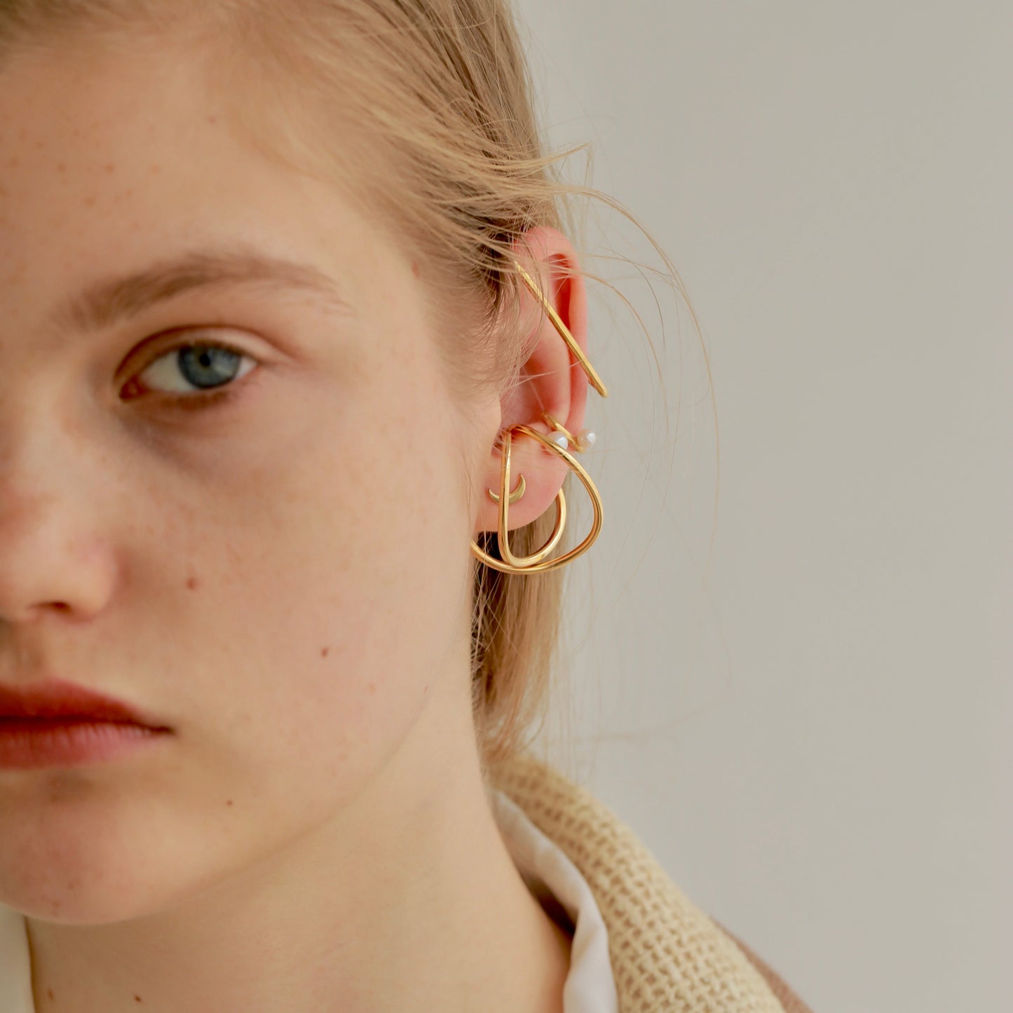 Curve Ear Cuff