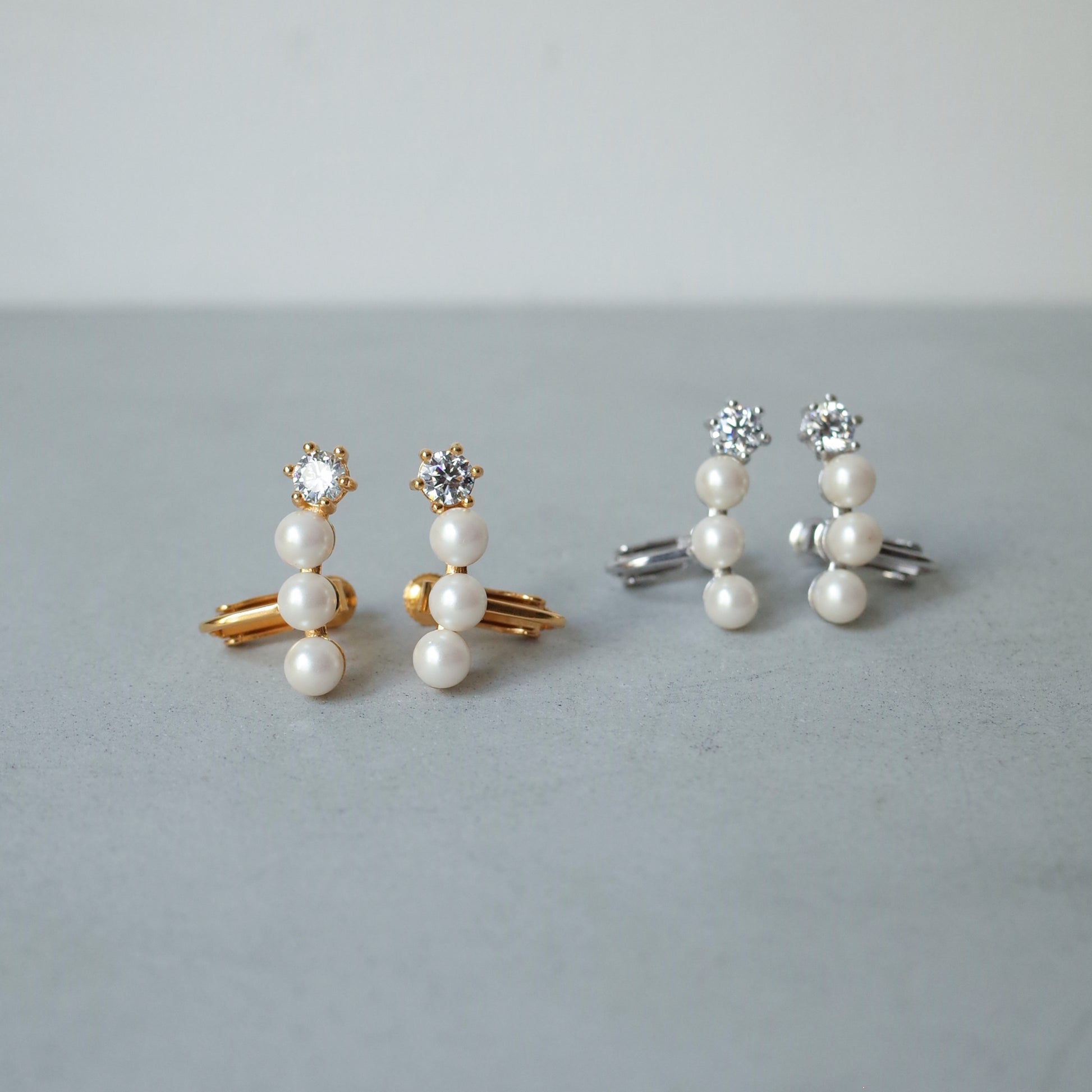 Follow Medium Pearl Earring