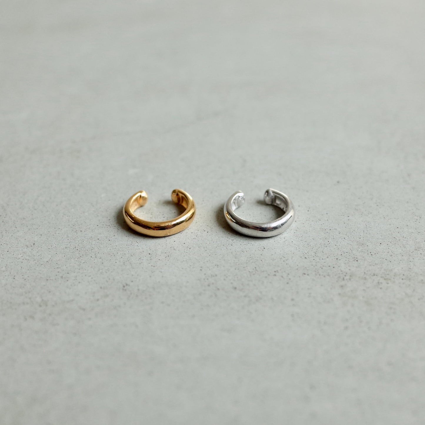 Solid Helix Ear Cuff