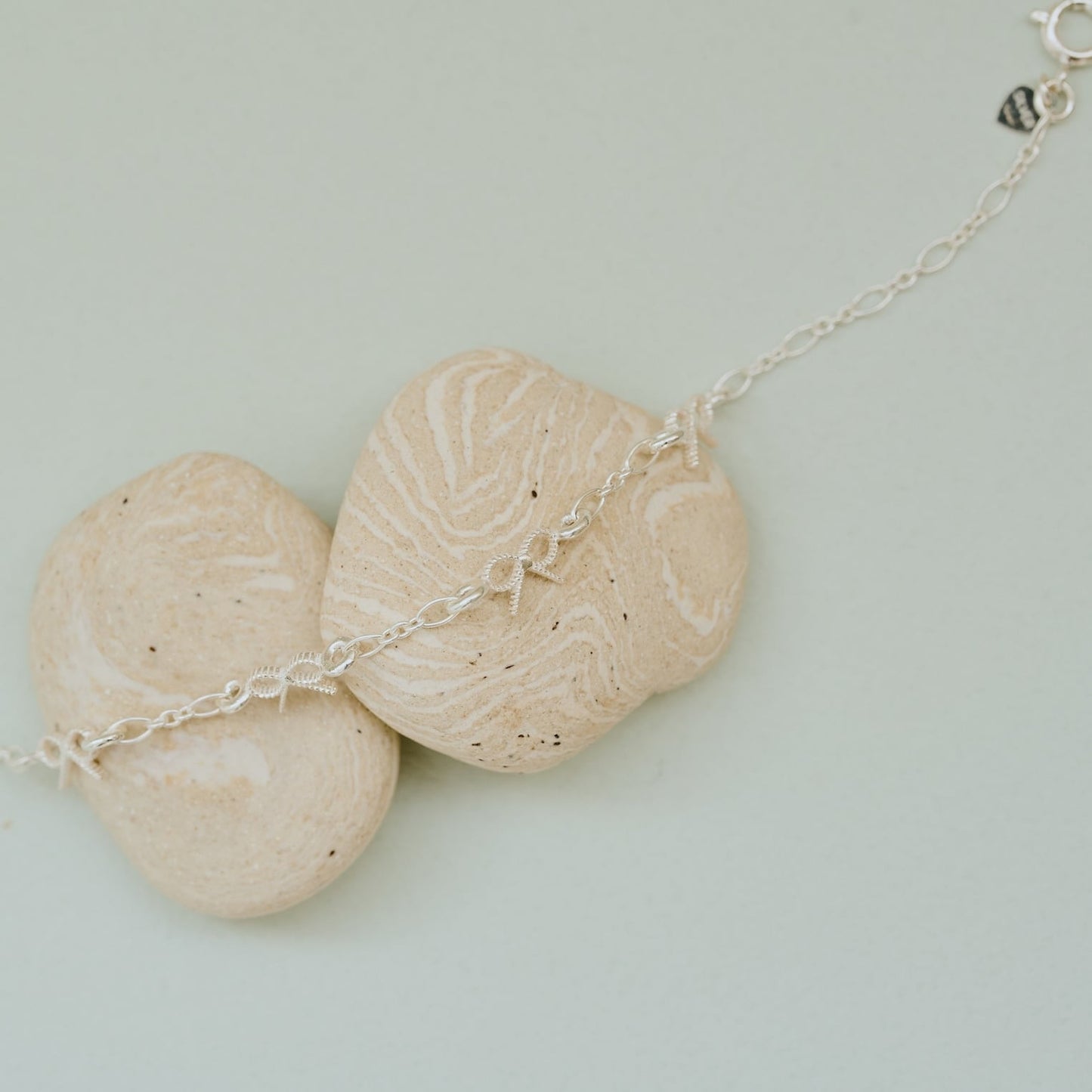 Ribbon Chain Bracelet