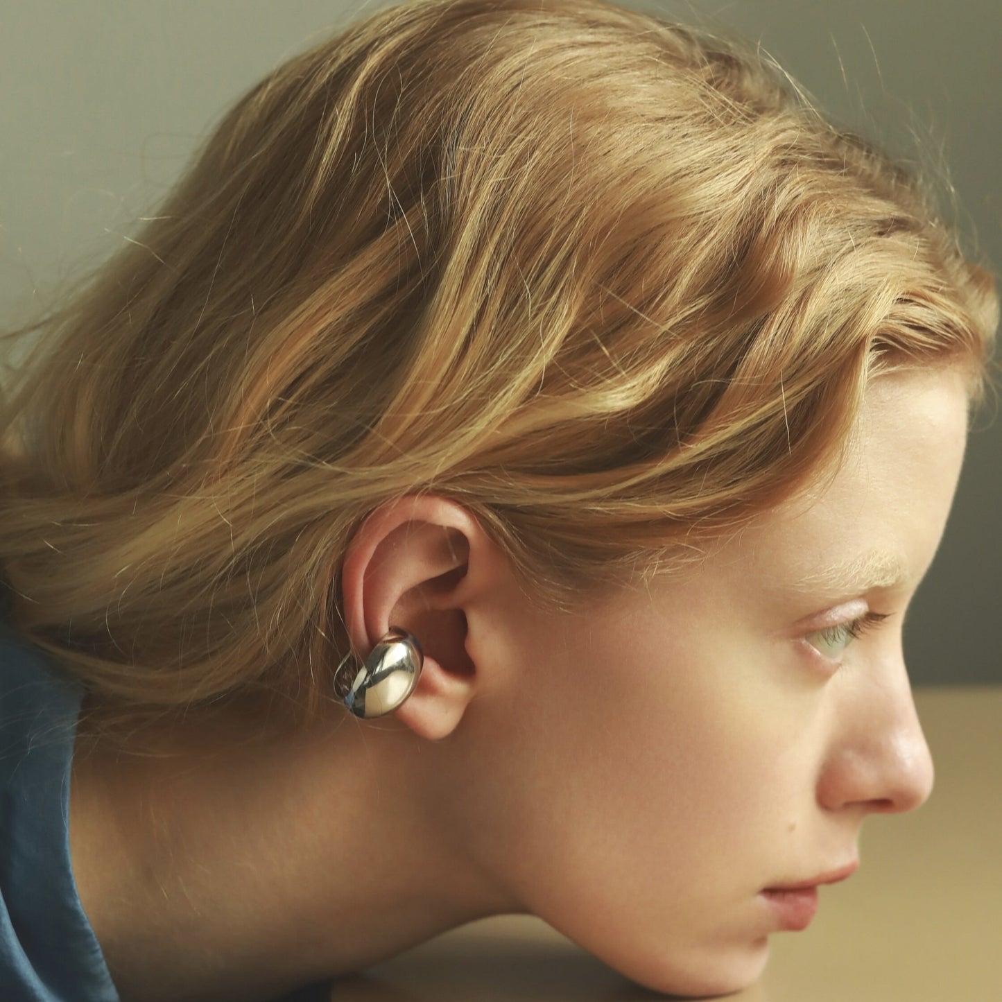Large Round Shell Ear Cuff