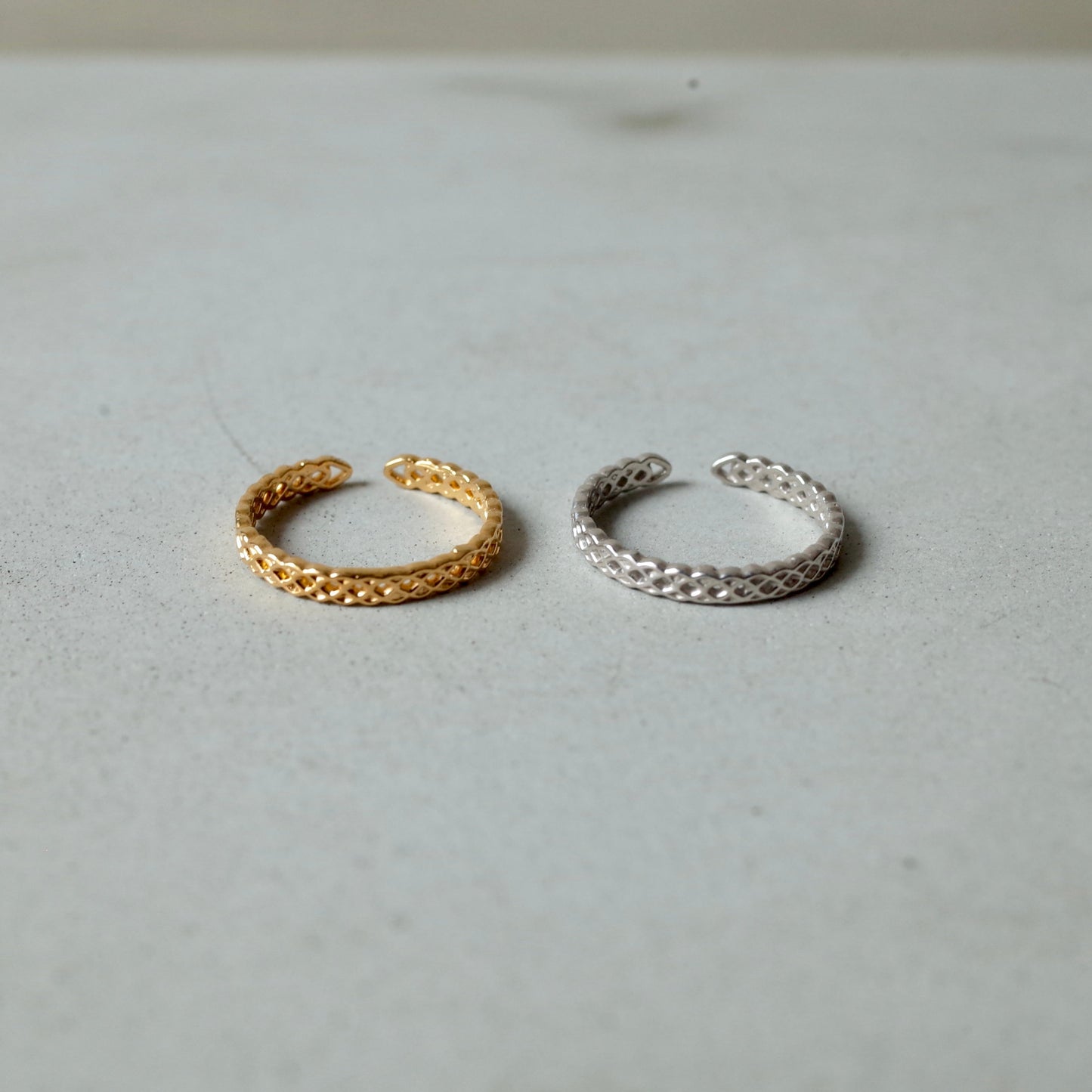 Narrow Continuous Cross Ring