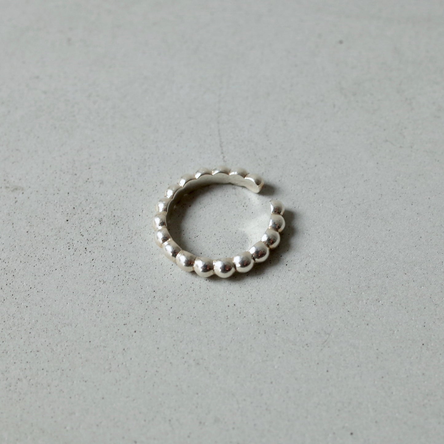 Continuous Ball Ring